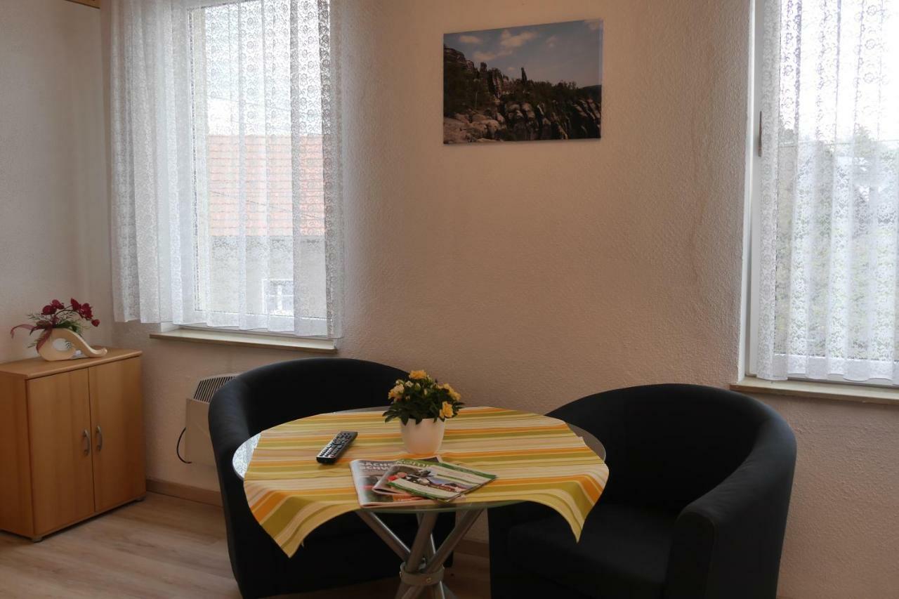 Ferienhaus "Zur Alten Schule" Mittelndorf Esterno foto