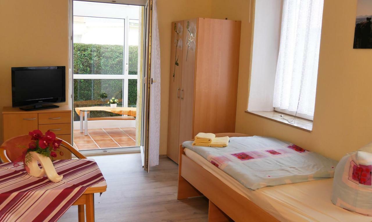 Ferienhaus "Zur Alten Schule" Mittelndorf Esterno foto
